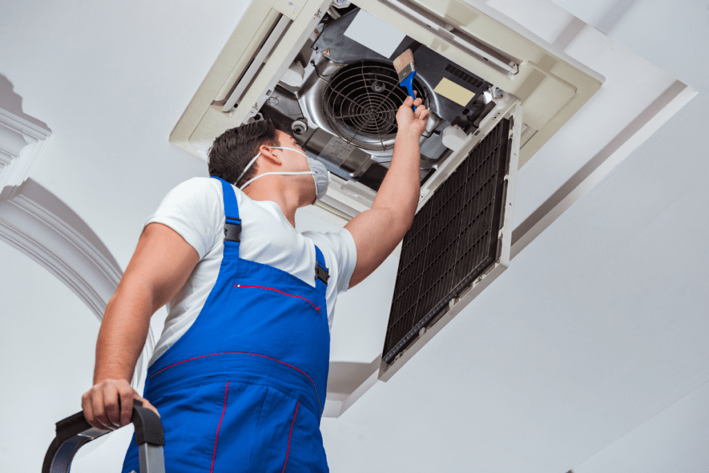Advantages of Field Service Management for Managers and Staff