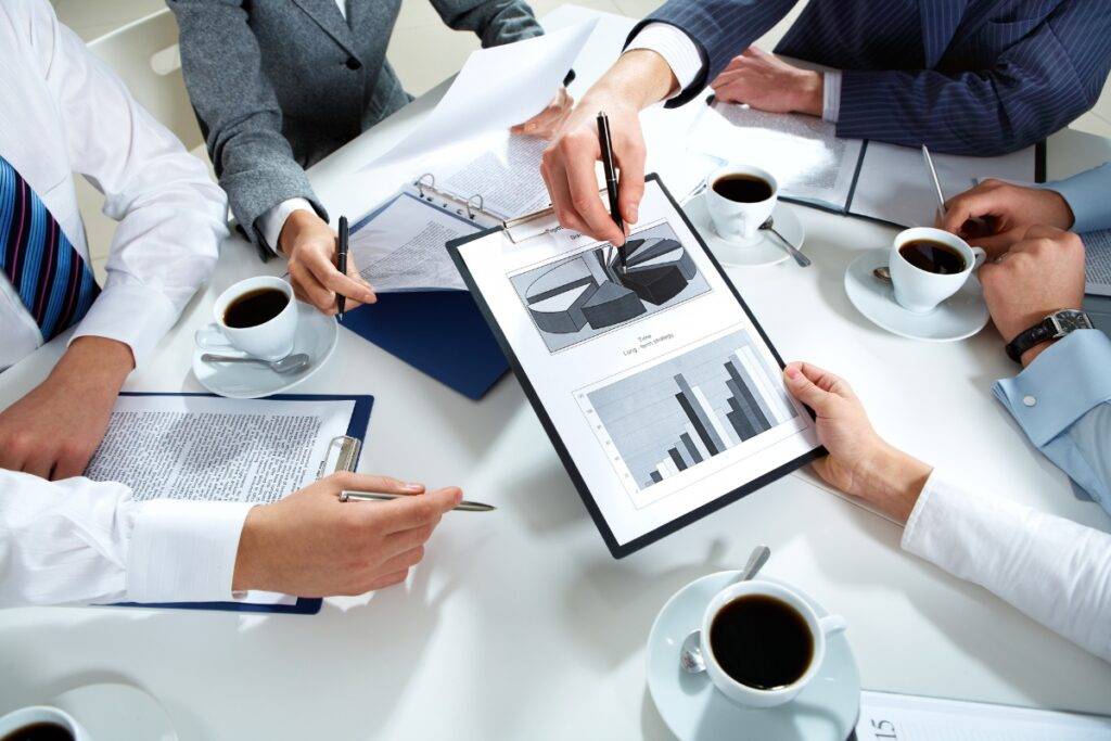 Strategies for Achieving Excellence in Field Service Management with FSM Software